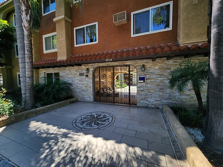 3220 Altura Ave #122 — Photo 29