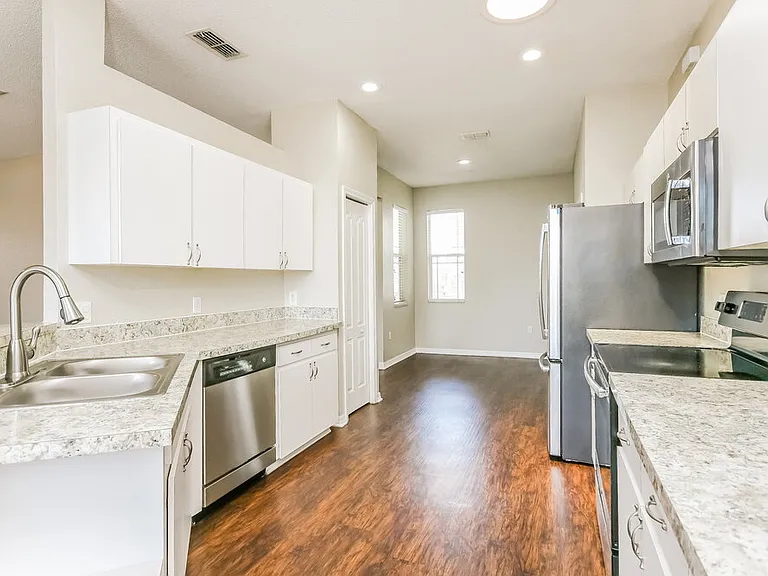 6033 Live Oak Dr — Photo 7
