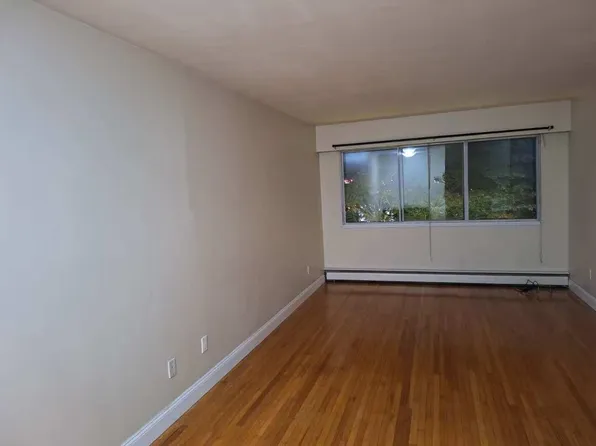 1404 E 57th Ave, Vancouver, BC V5P 2A9