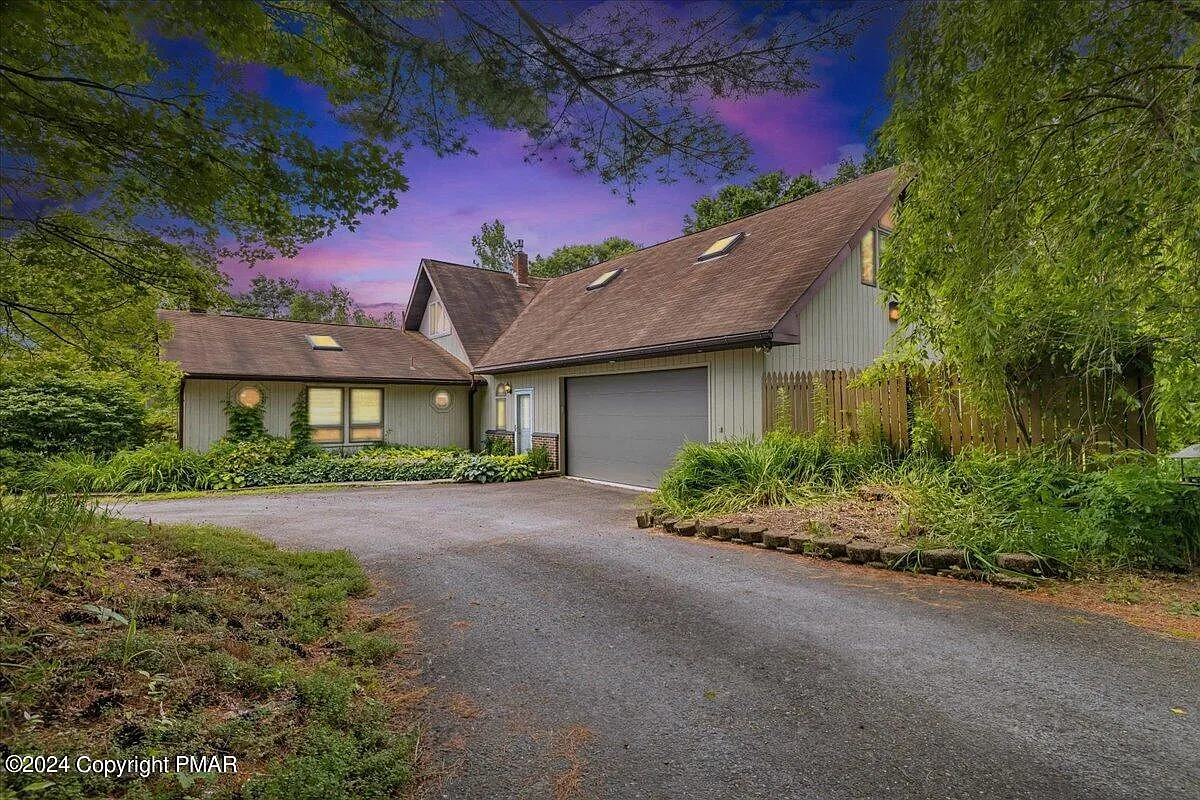 615 Twin Flower Cir photo 1