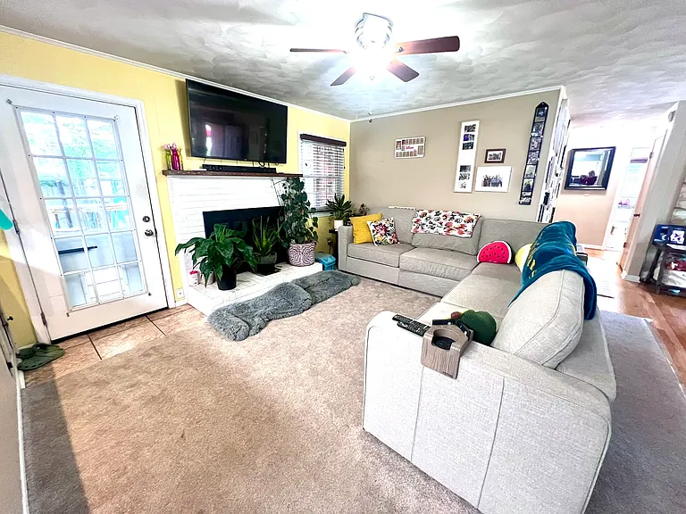 1544 Kilmer Ln — Photo 9