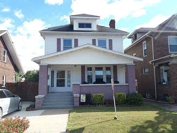2nd image of 1232 17th St