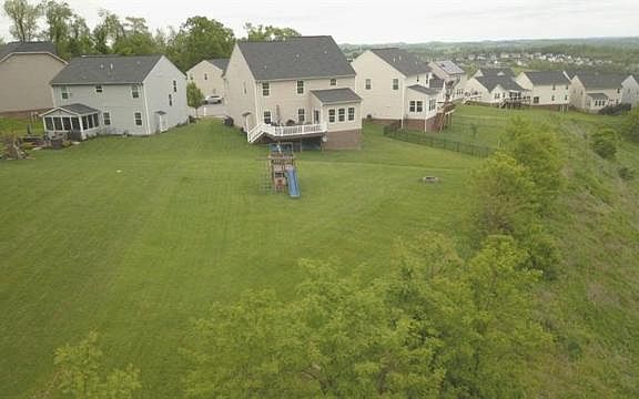 2nd image of 1121 Raymond Dr