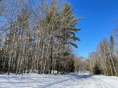 160 Forest Hills Dr, Marquette, MI, 49855