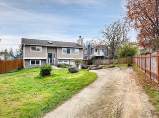 24811 14th Ct S, Seattle, WA 98198