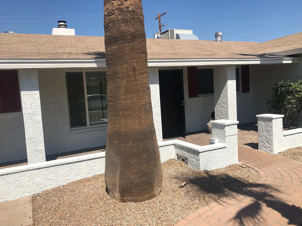 Building Photo - 708 S Margo Dr