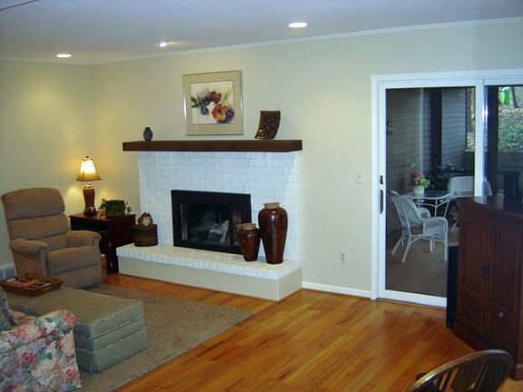 3rd image of 7350 Oliver Woods Dr SE