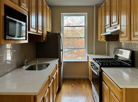 24-15 27th St, Astoria, NY