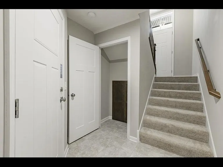 7695 77th Pl — Photo 31