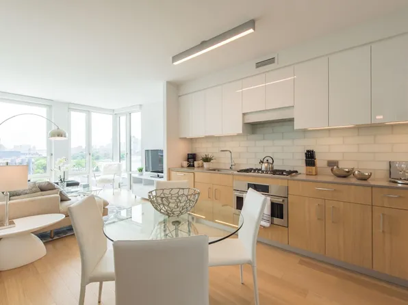 10 Halletts Point image 3 of 55