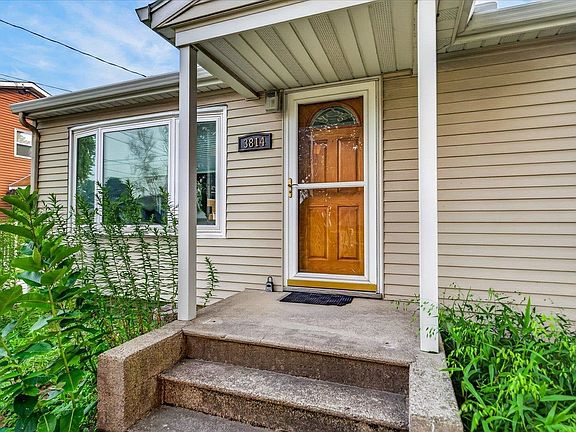 5th image of 3814 Ridgeway Ave #4