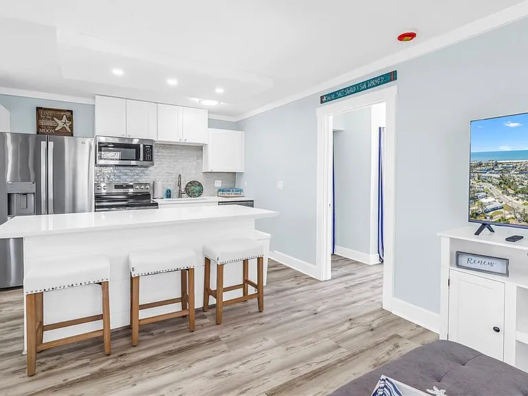 6892 Gulf Winds Dr #2 — Photo 8