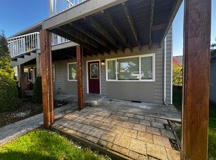 25523 Lawson St APT 4, Black Diamond, WA