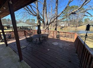 28 Hunters Creek Dr, Huntsville, TX 77340