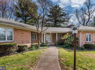 110 Hillside Rd, Harrisburg, PA 17104