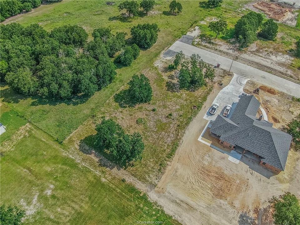1st image of 4400 Williams Creek Dr