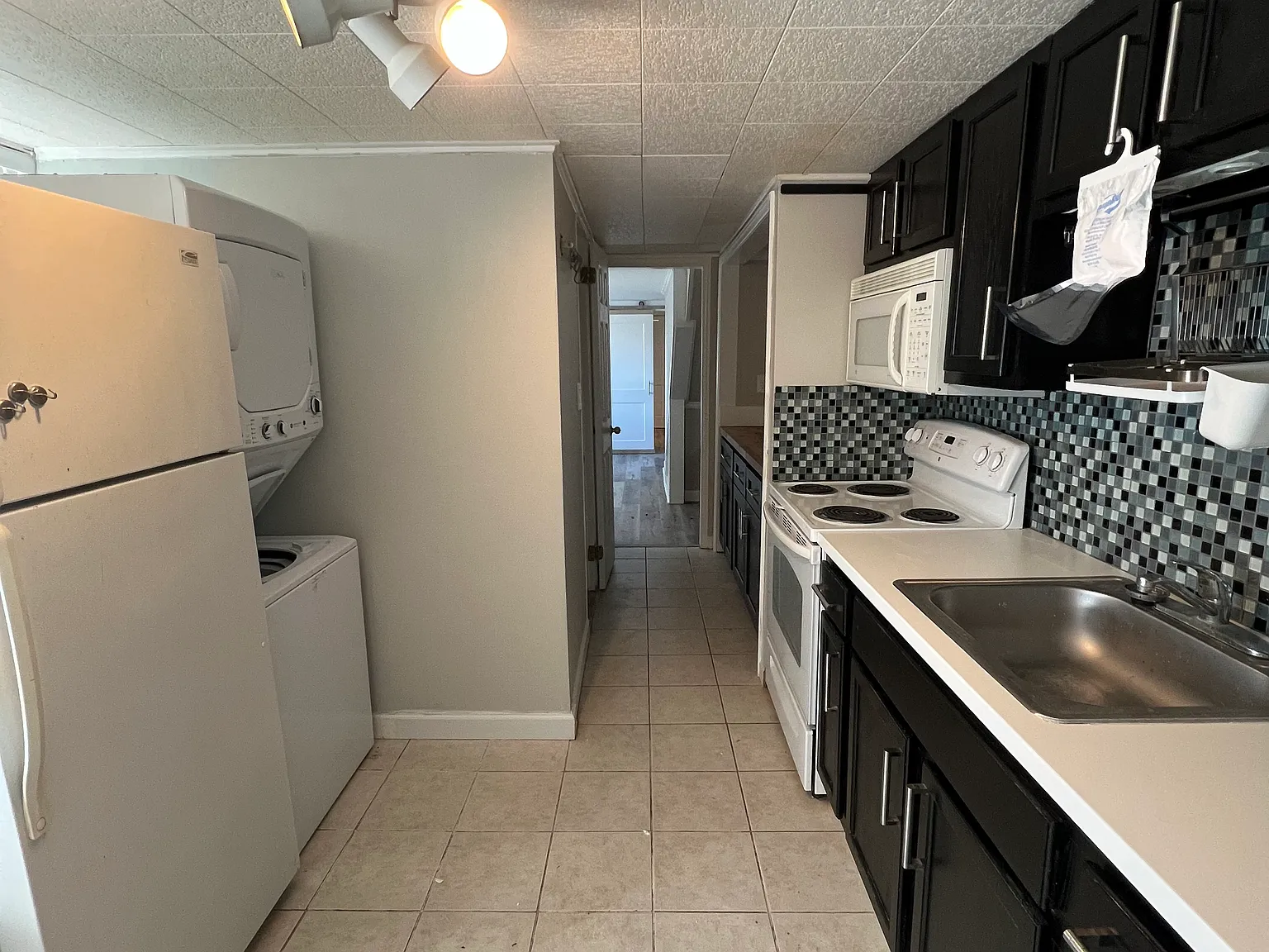 1 bed, 650 sqft, $1,250 — Photo 4