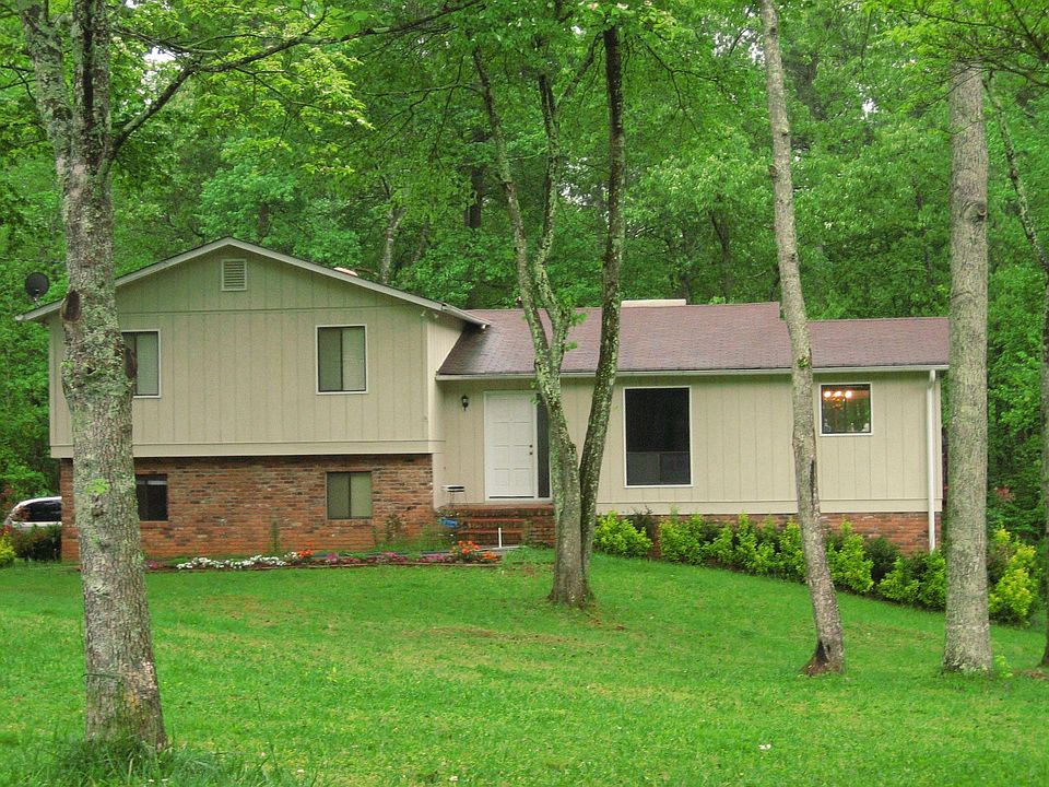 Front view of Home in Lovely Neighborhood