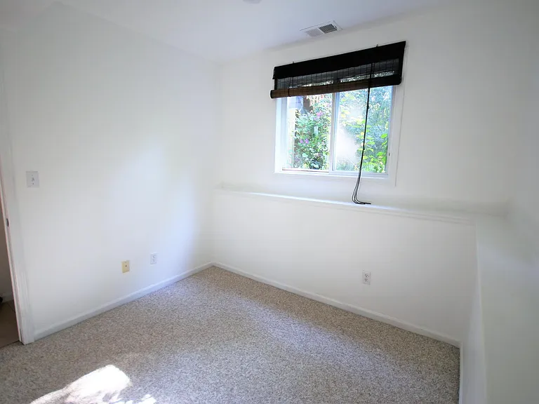 2169 Hemlock Dr — Photo 23