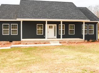 402 Frank Anderson Rd, Sparta, TN 38583