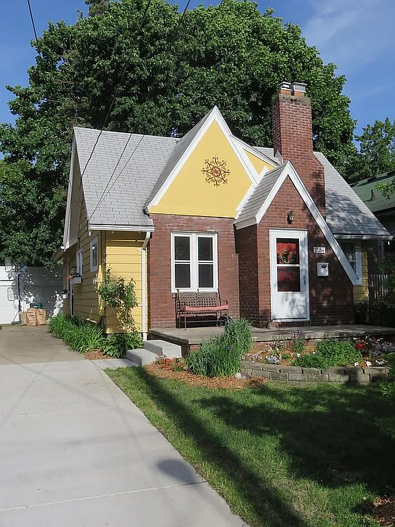 224 N Magnolia Ave photo 1