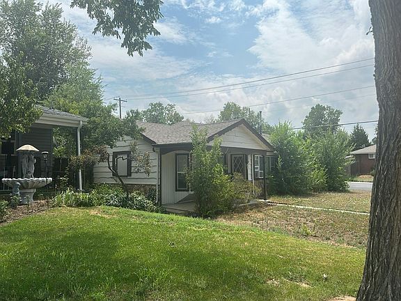 3rd image of 1108 Jamaica St