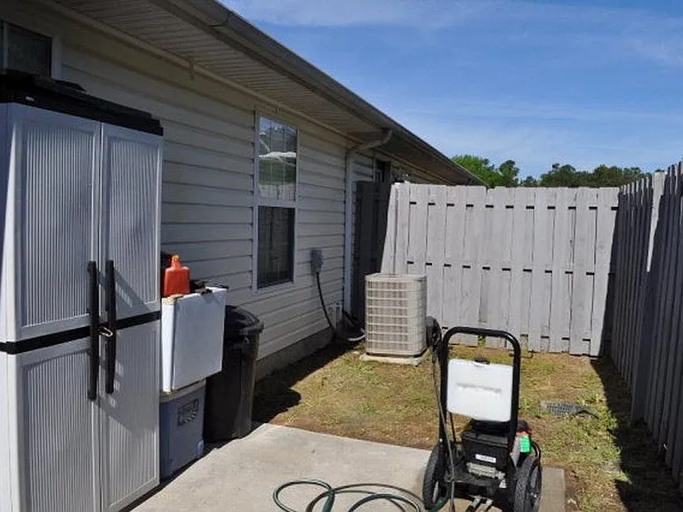 322 Beech Ln — Photo 6