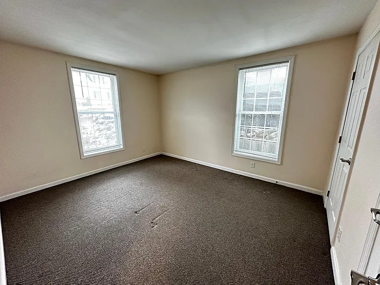 8 Parker St #4 — Photo 17