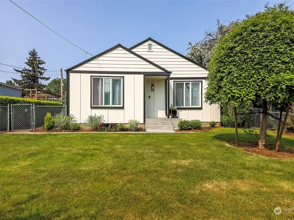 12615 24th Avenue S, Seattle, WA 98168