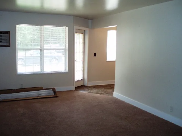 340 Country Club Rd #223 — Photo 9