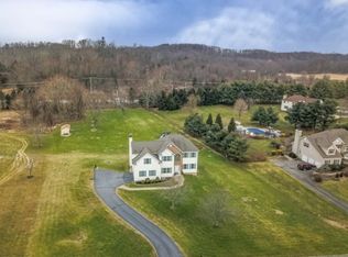 10 Saddle Ridge Rd, Sparta, NJ 07871