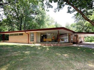 9333 Pardee Rd, Saint Louis, MO 63123