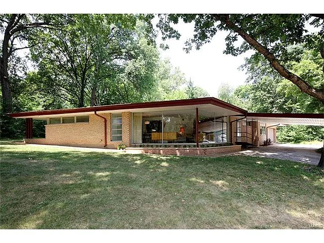 9333 Pardee Rd photo 1