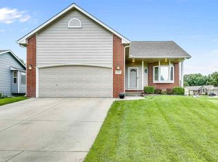 2902 N Keith Ct, Wichita, KS 67205