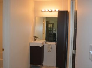 2160 Ridge Dr APT 22, Saint Louis Park, MN 55416