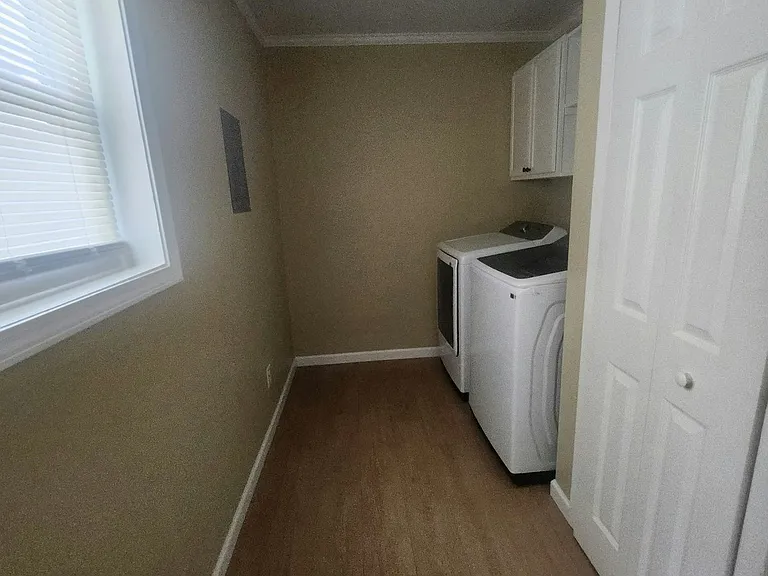 Storage / Laundry room