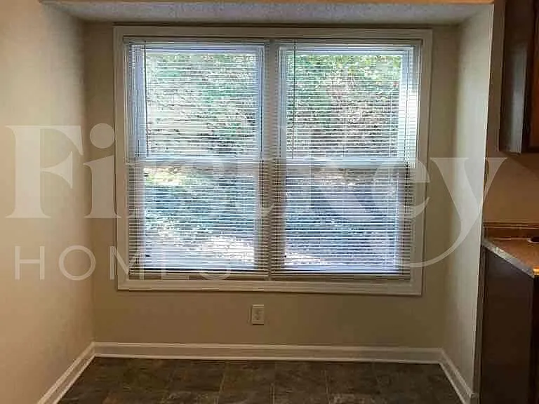 5334 Memorial Ln — Photo 6
