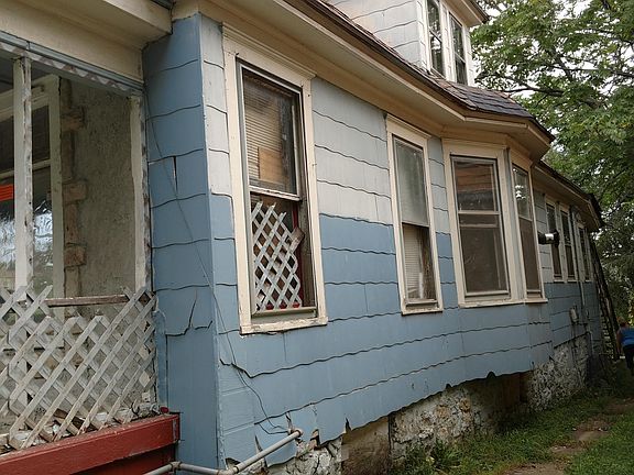 3rd image of 2535 College Ave