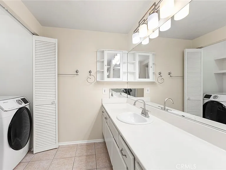 22182 Cedar Pointe #1D — Photo 16