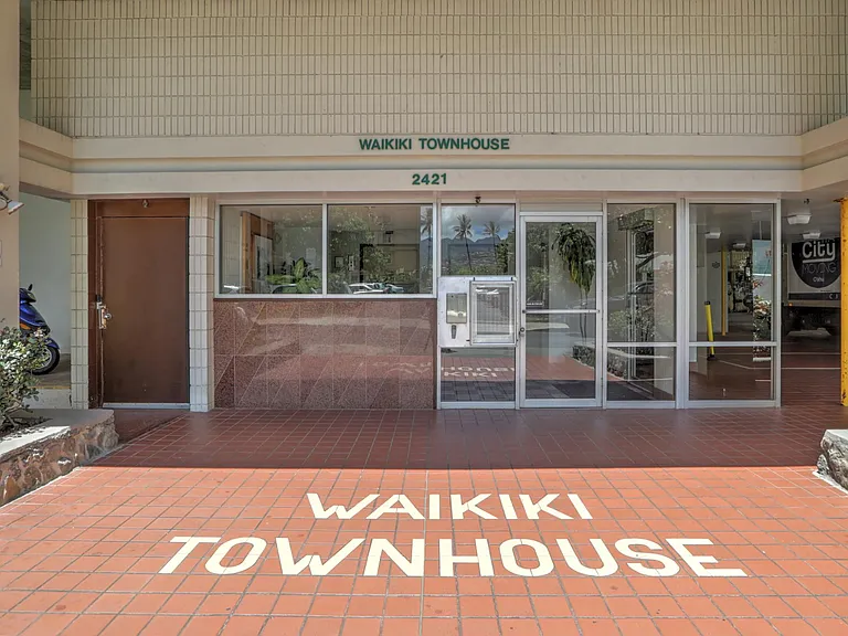 2421 Tusitala St #900 — Photo 12