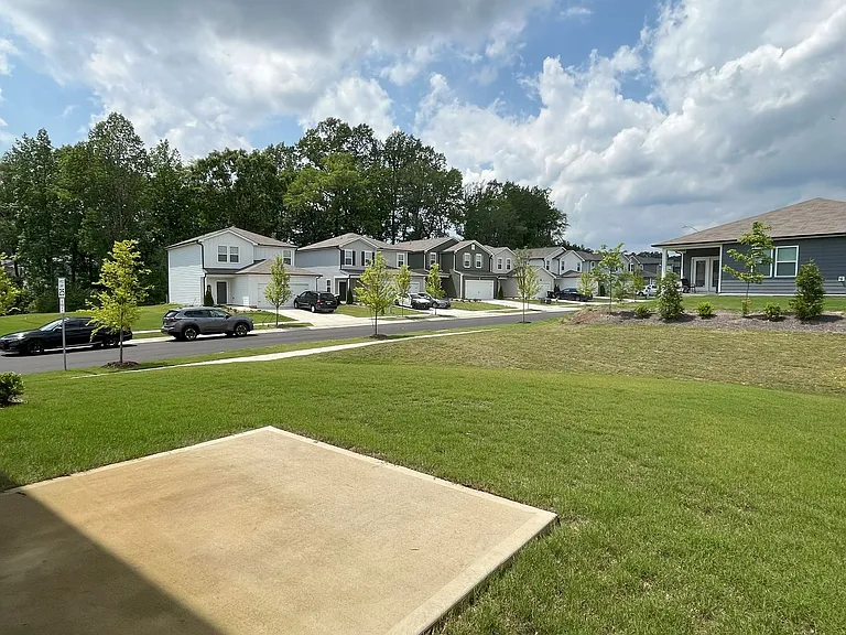 1501 Rhodes Pond St — Photo 26