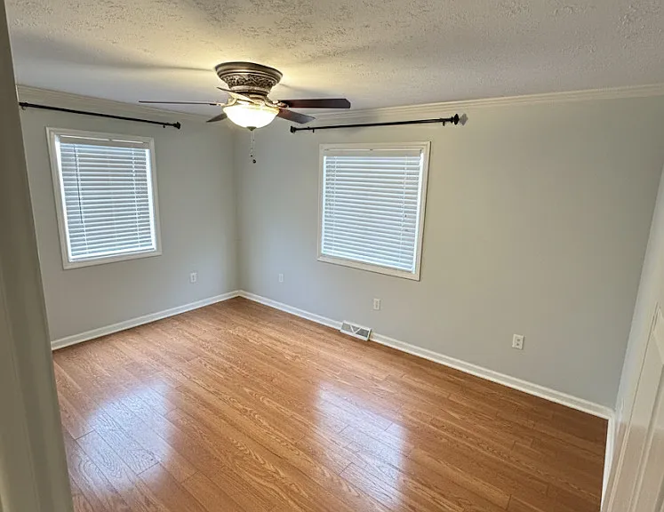 2062 Asheboro Dr — Photo 9