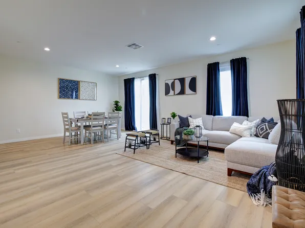 3725 Jefferson St APT 11, Riverside, CA 92504