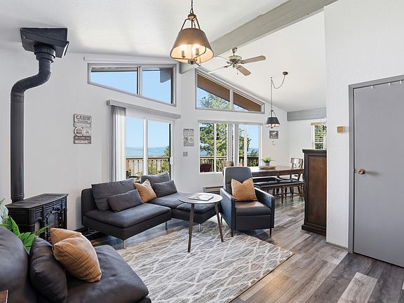 2nd image of 5045 Manzanita Ct