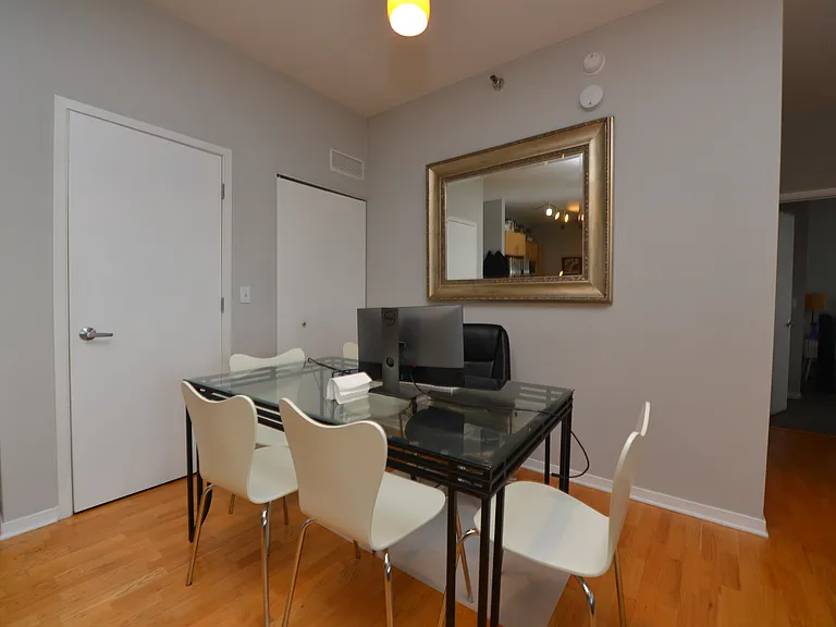 1546 N Orleans St #603 — Photo 6