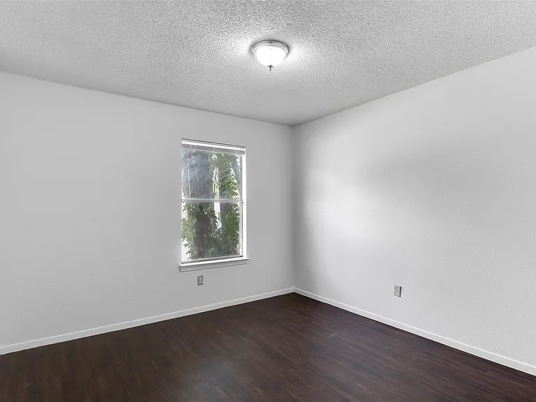 656 Mairo St — Photo 14
