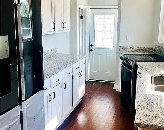 3rd image of 1225 Winton Ave
