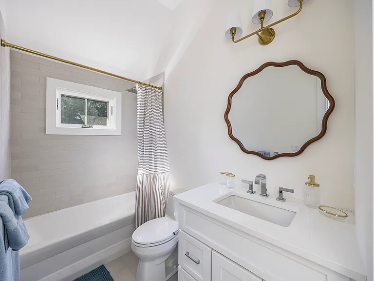 93 Redwood Rd — Photo 21