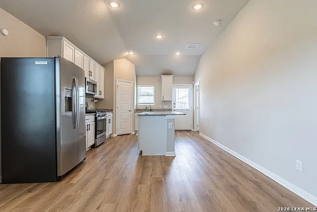 6418 Willow Point Blvd — Photo 7
