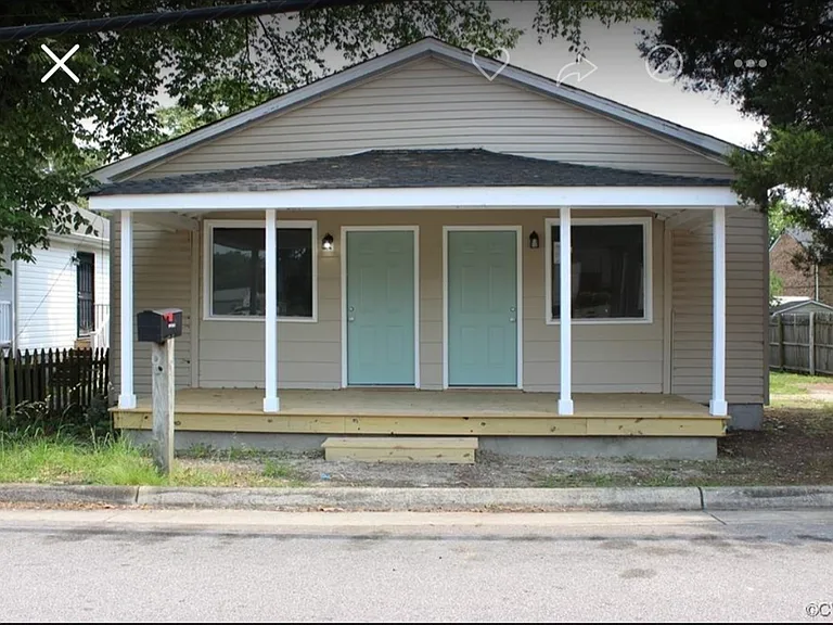 2502 Raleigh St #B — Photo 3